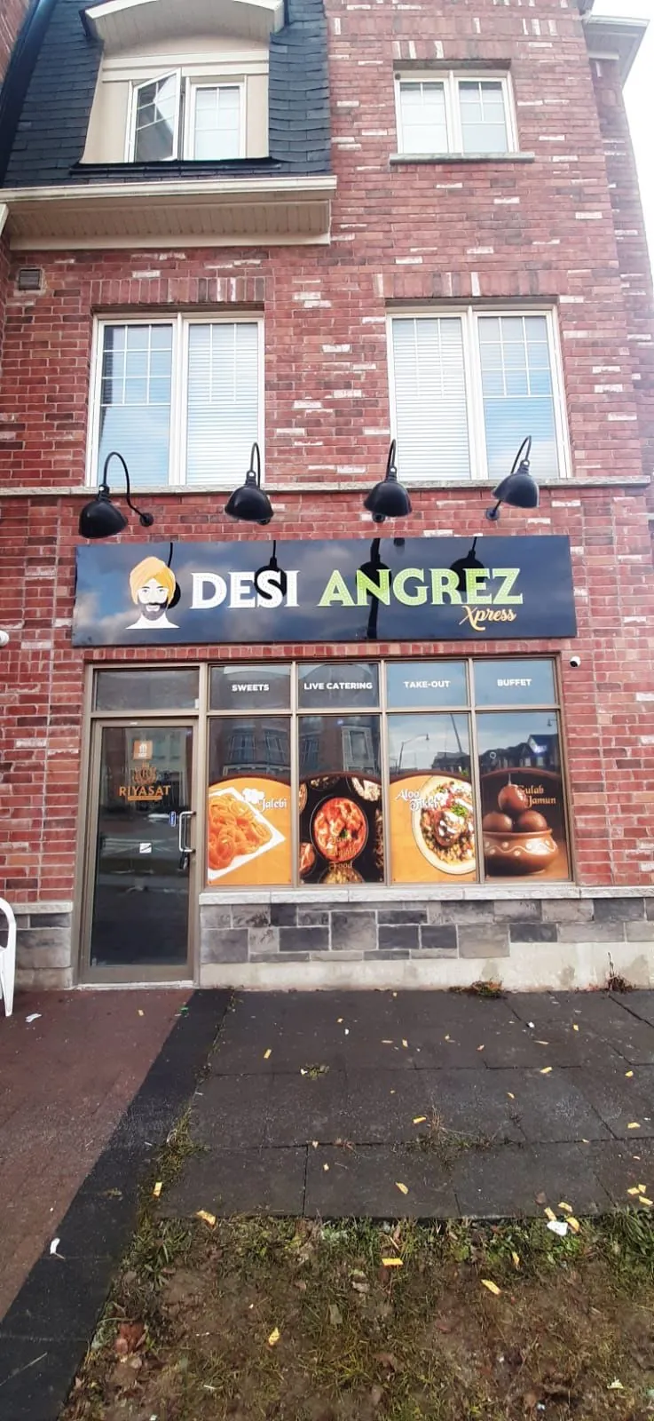 Storefront Design 02