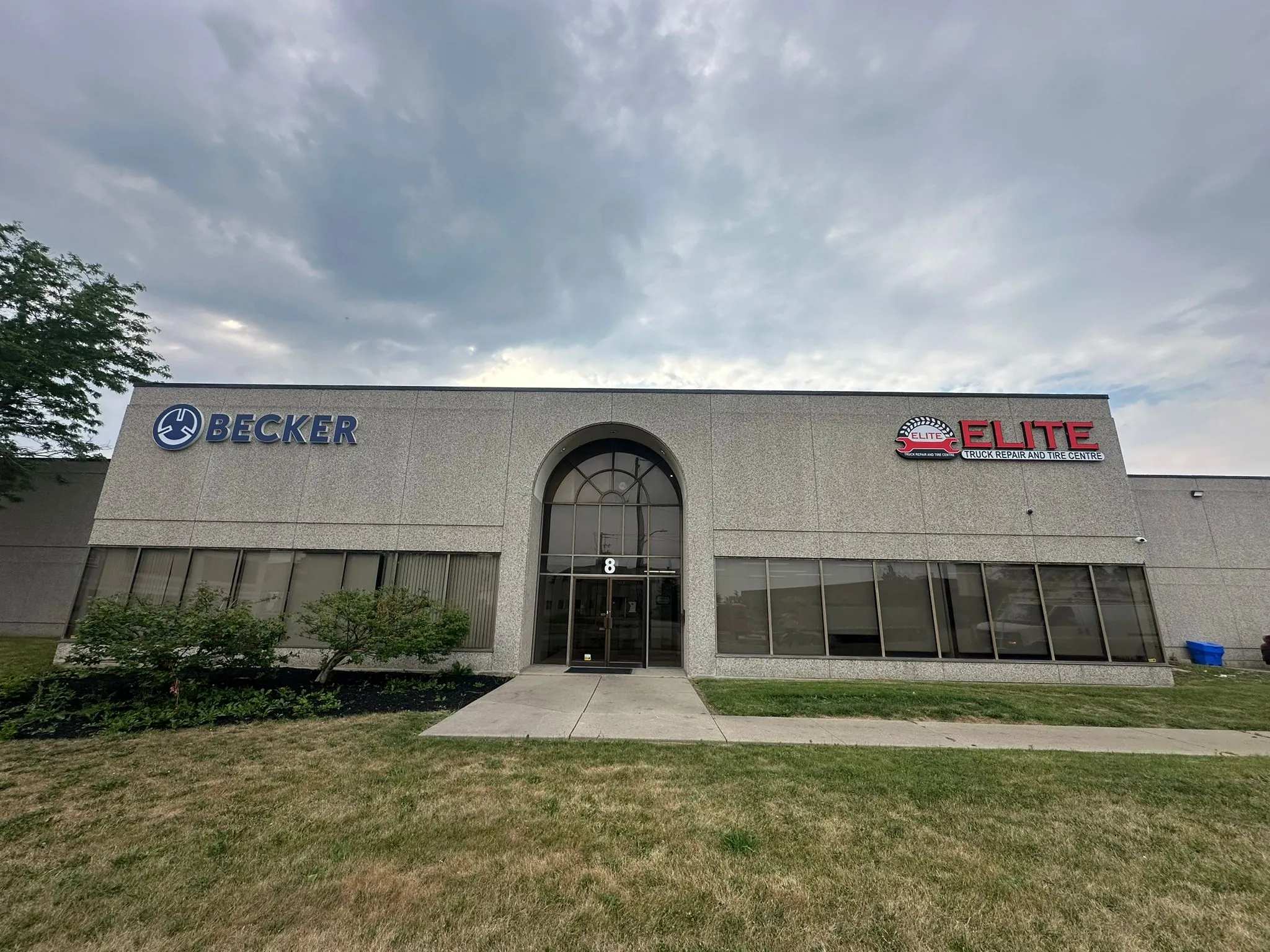 Storefront Design 03